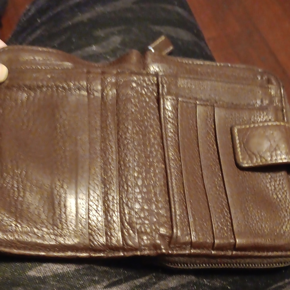Prada Vintage Milano Brown Leather Zip Around Wallet (EUC) - Picture 8 of 10